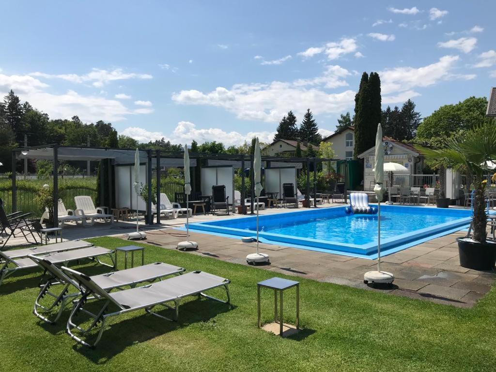 Ferienanlage Seehof Krumpendorf エクステリア 写真