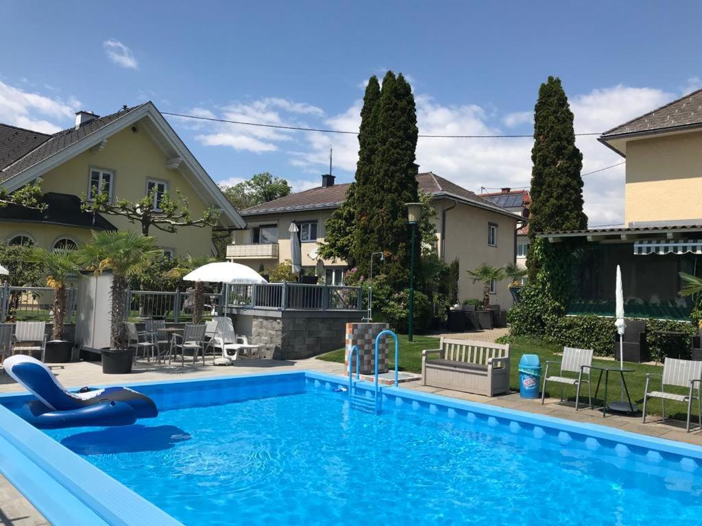 Ferienanlage Seehof Krumpendorf エクステリア 写真