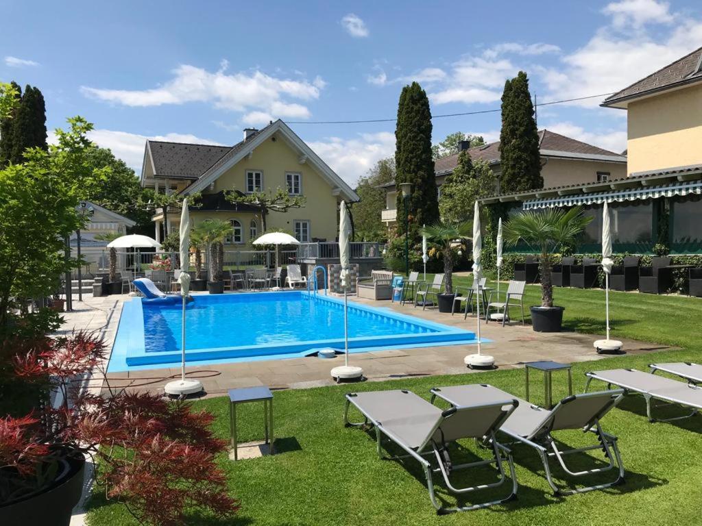 Ferienanlage Seehof Krumpendorf エクステリア 写真